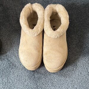 SHEIN Plush Faux-Shearling Slip-On Booties in Beige